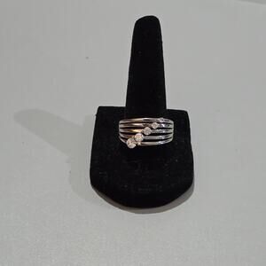 Sterling Silver 925 ring with CZ stones size 9